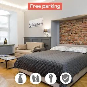 Luxury At The Main Square Tomasza Street Apartment